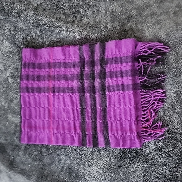 Burberry Check Scarf - Picture 2 of 4